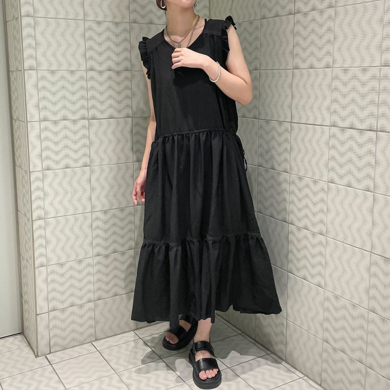 ノースリフリルVネックワンピース | GORGE