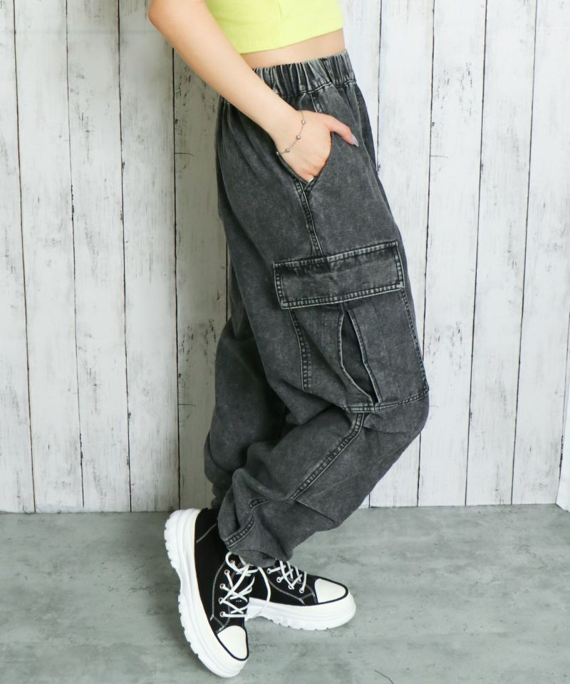 IU着用 デニム カーゴパンツ ANDER HUNK（アンダーハンク）の「4-Pocket Cargo Denim Pants/4