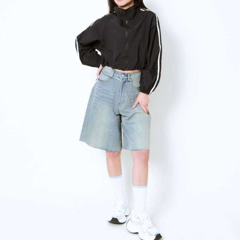 ネージュ新品シャカシャカブルゾン ライン入りシャカシャカ