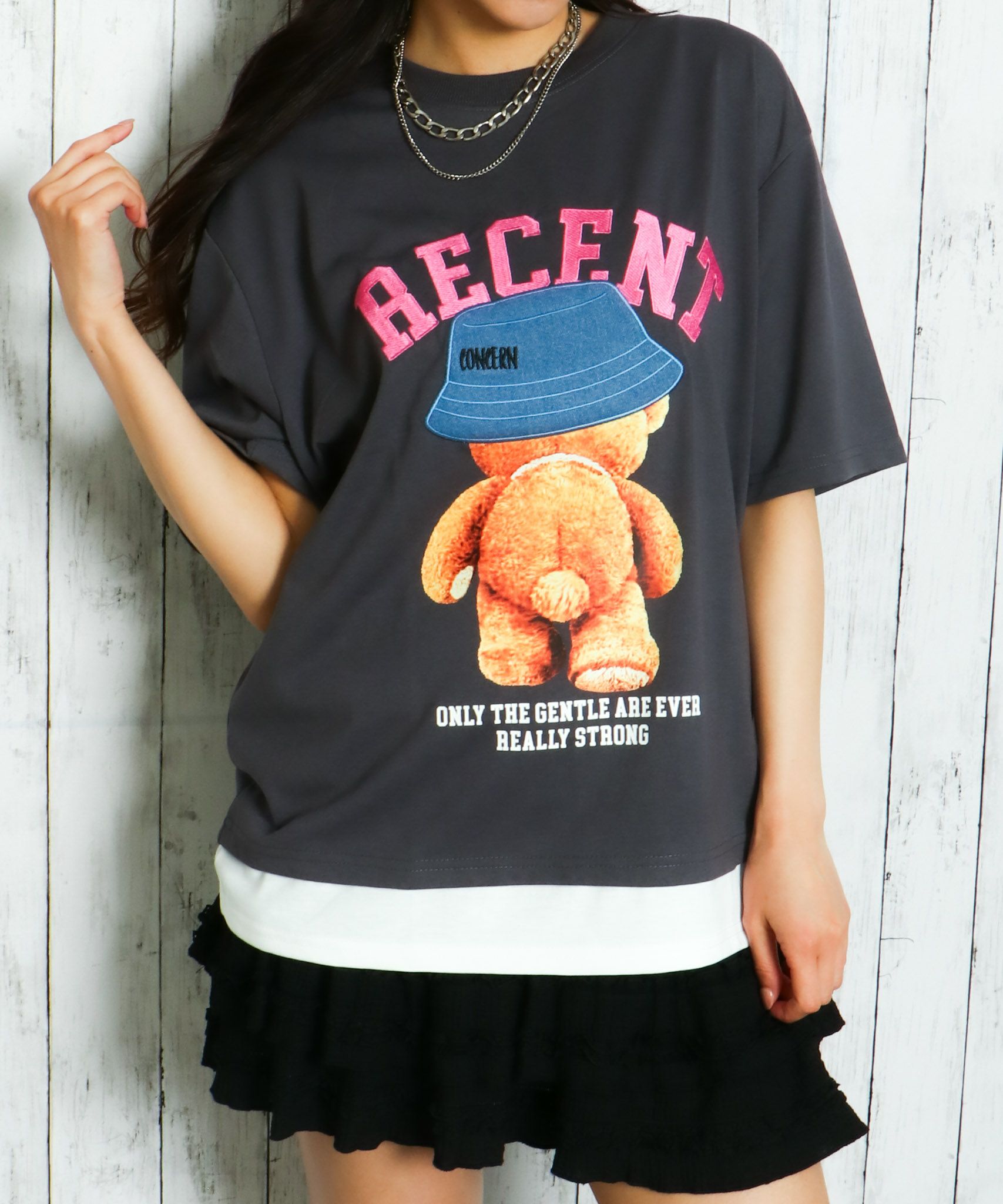 レイヤード風×ロゴ刺繍×クマプリント》レディース オーバーサイズT