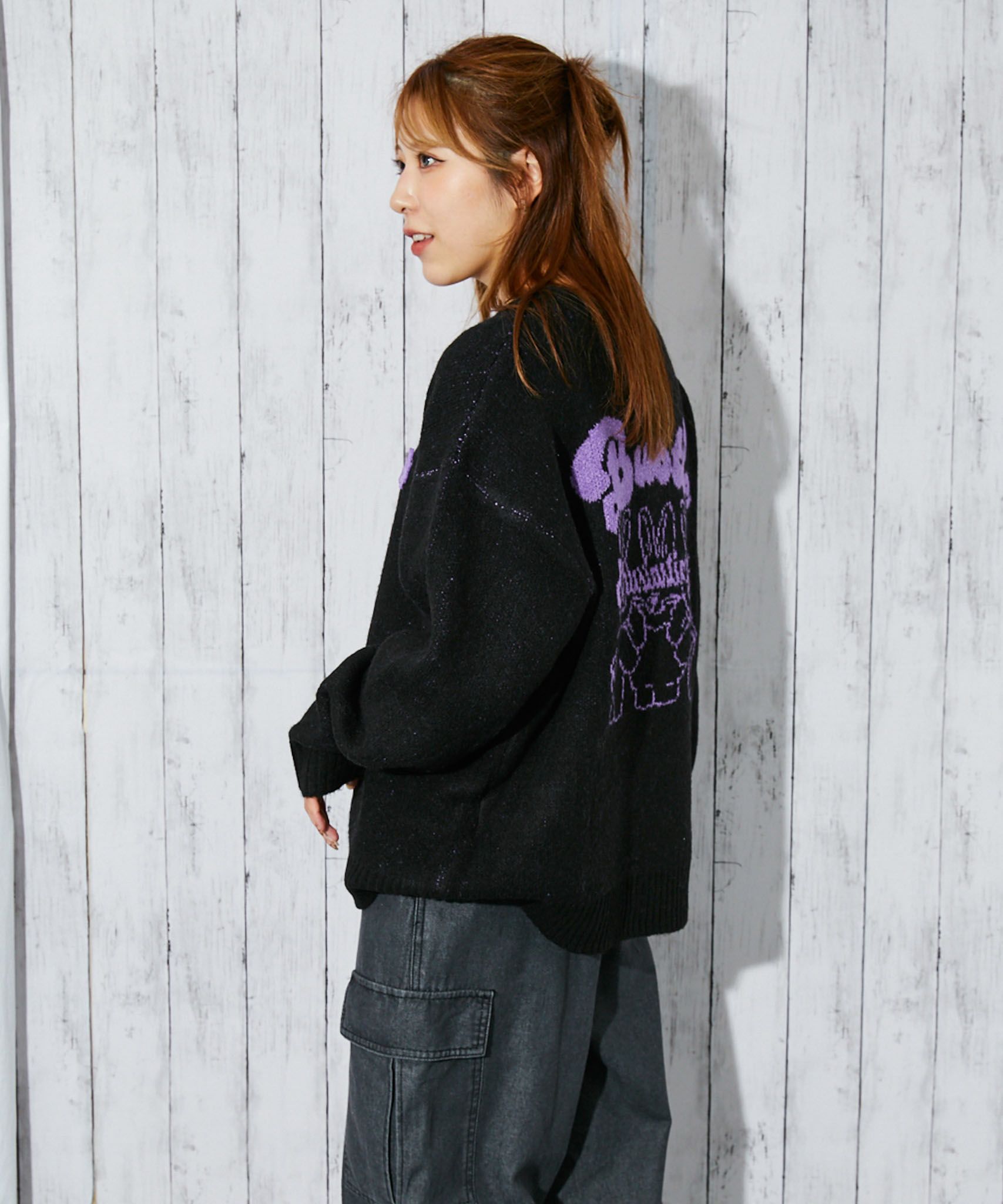 うさぎ×ロゴジャカード》レディース ニットプルオーバー バック