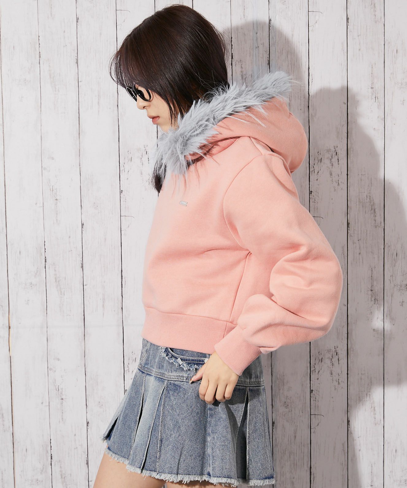 フェイクファーフード×ロゴ刺繍》レディース 裏起毛 プルパーカー