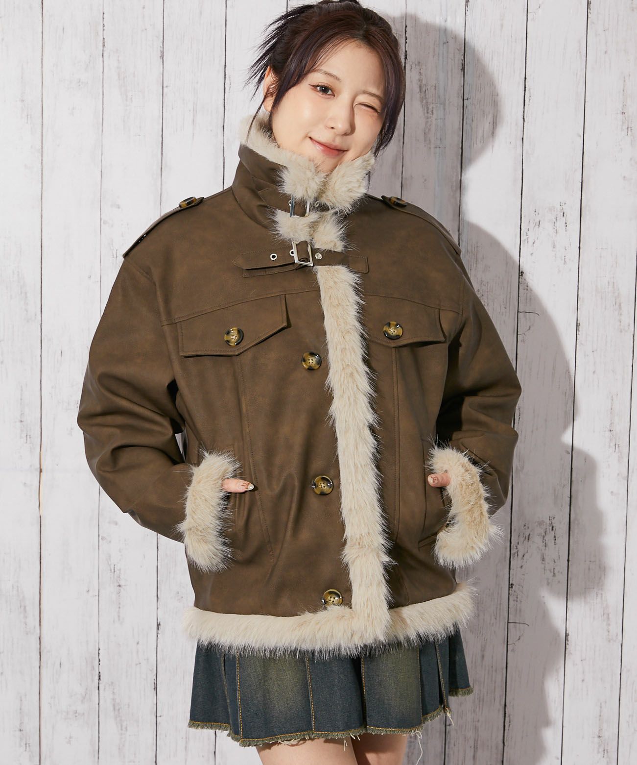 フェイクレザー×ファー切替》レディース ボタン留め ミドル丈ブルゾン