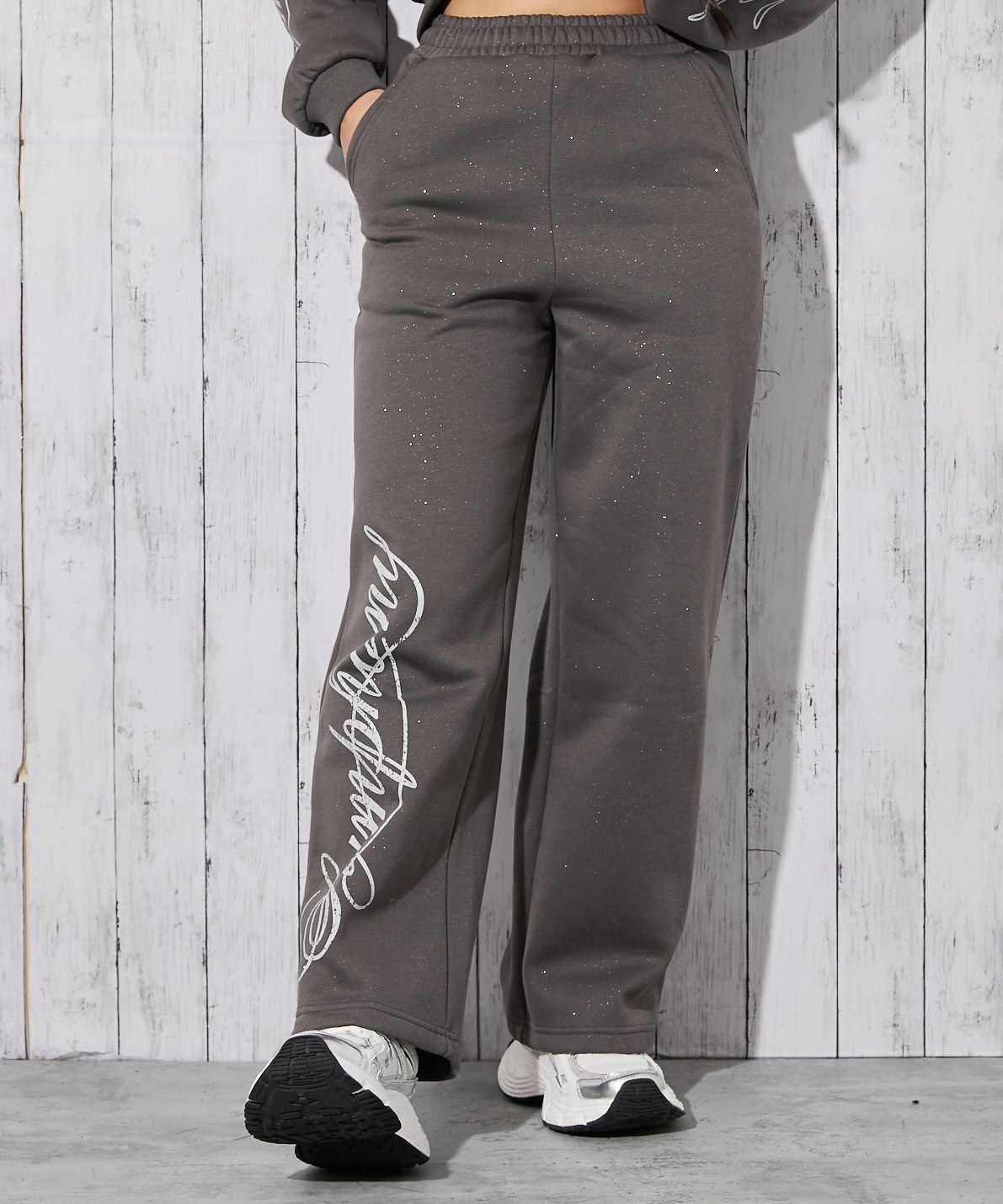 PEARLY GATES 裏起毛 ロゴ ジップデザイン スウェットパンツ PEARLY GATES 裏起毛 ロゴ ジップデザイン スウェットパンツ PEARLY