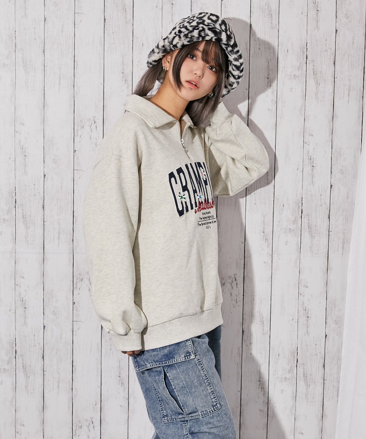 カレッジロゴ×裏起毛》刺繍入りハーフジップスウェット | GORGE