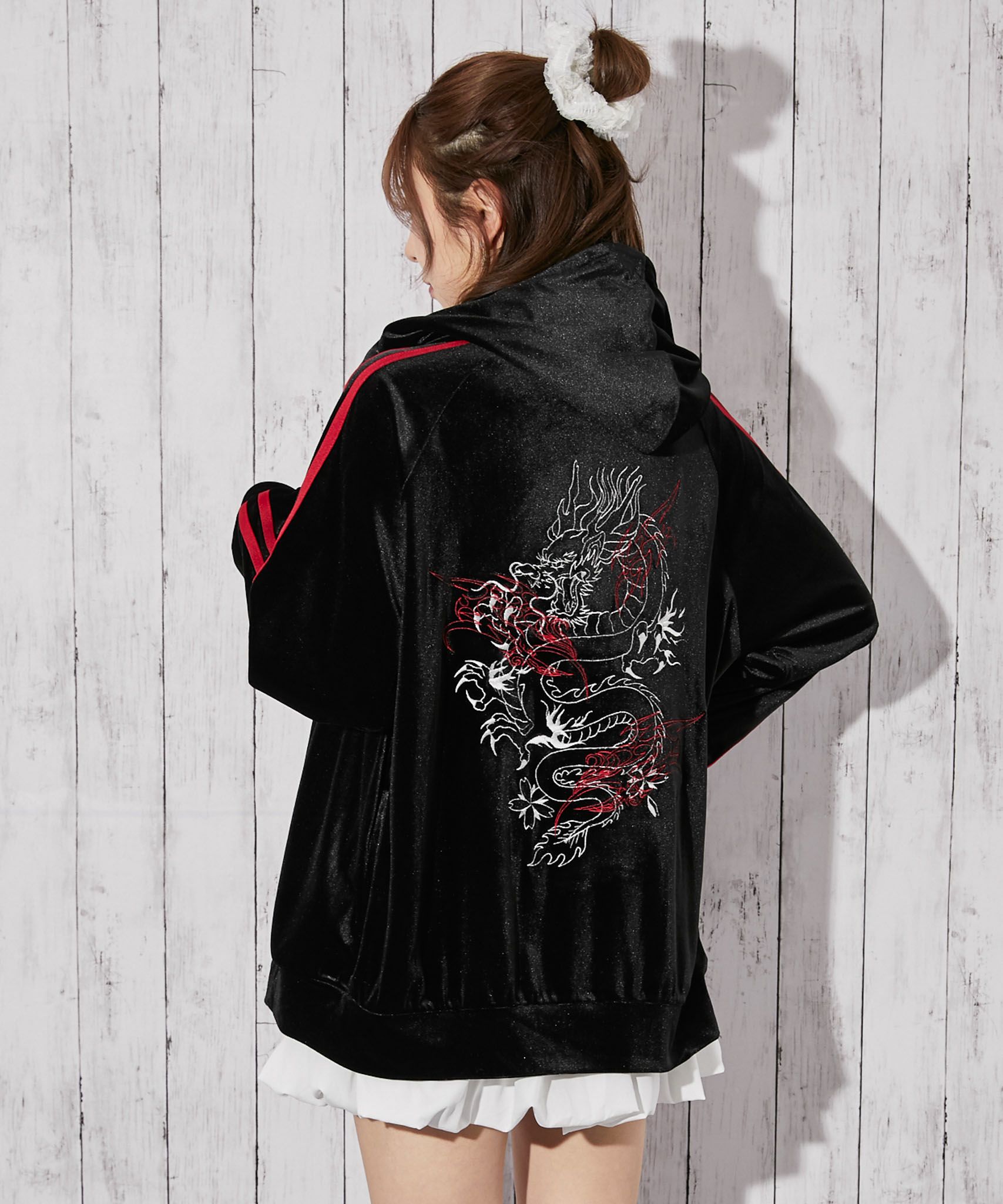 GD&TOP ベロアパーカー 公式グッズ 男女兼用 G-DRAGON TOP 黒 GD&TOP 公式ベロアパーカー黒BIGBANG ジヨンG-DRAGONスエット - メルカリ