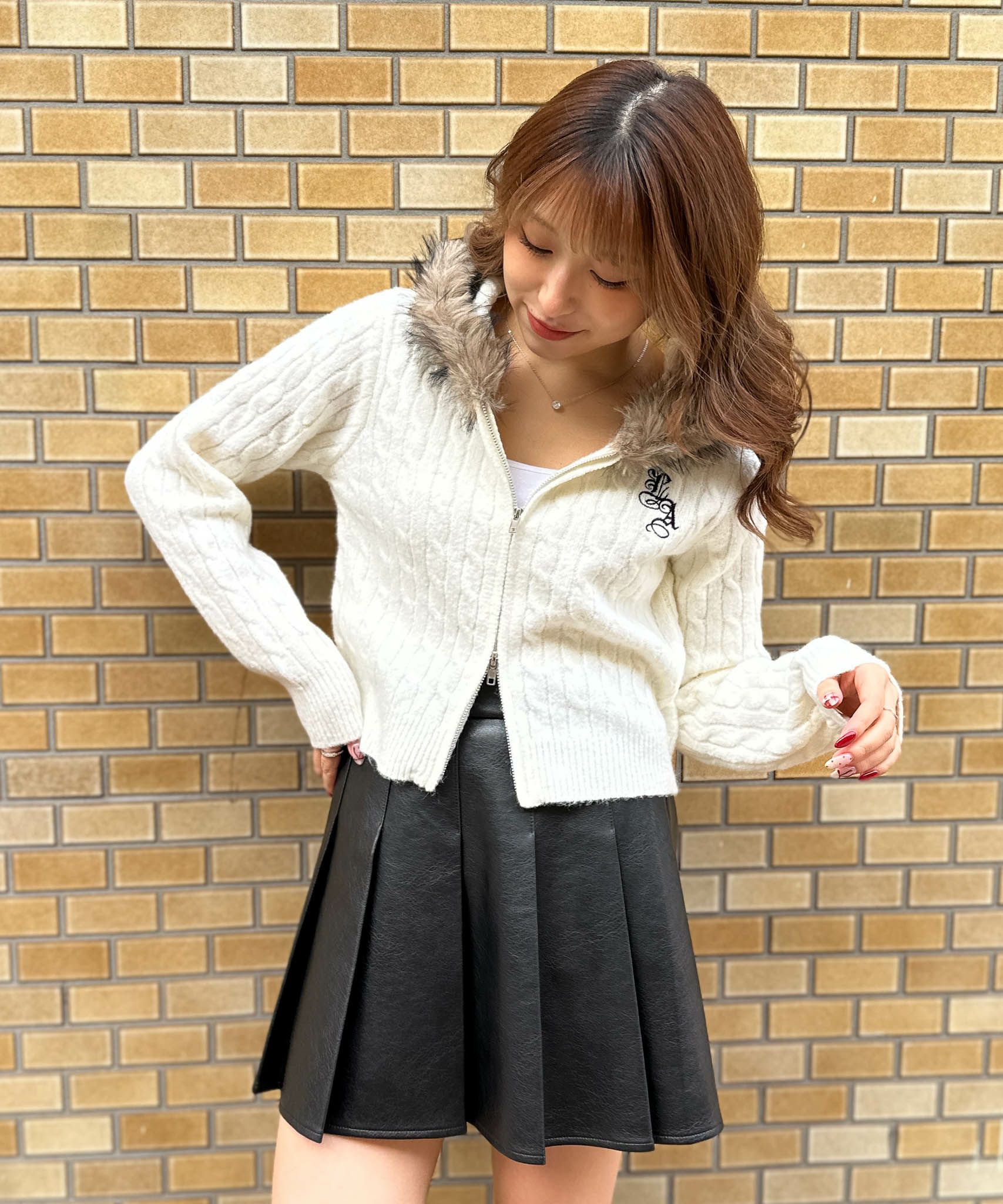 ケーブル編み×ファーフード》ダブルZIPニットパーカー／秋冬