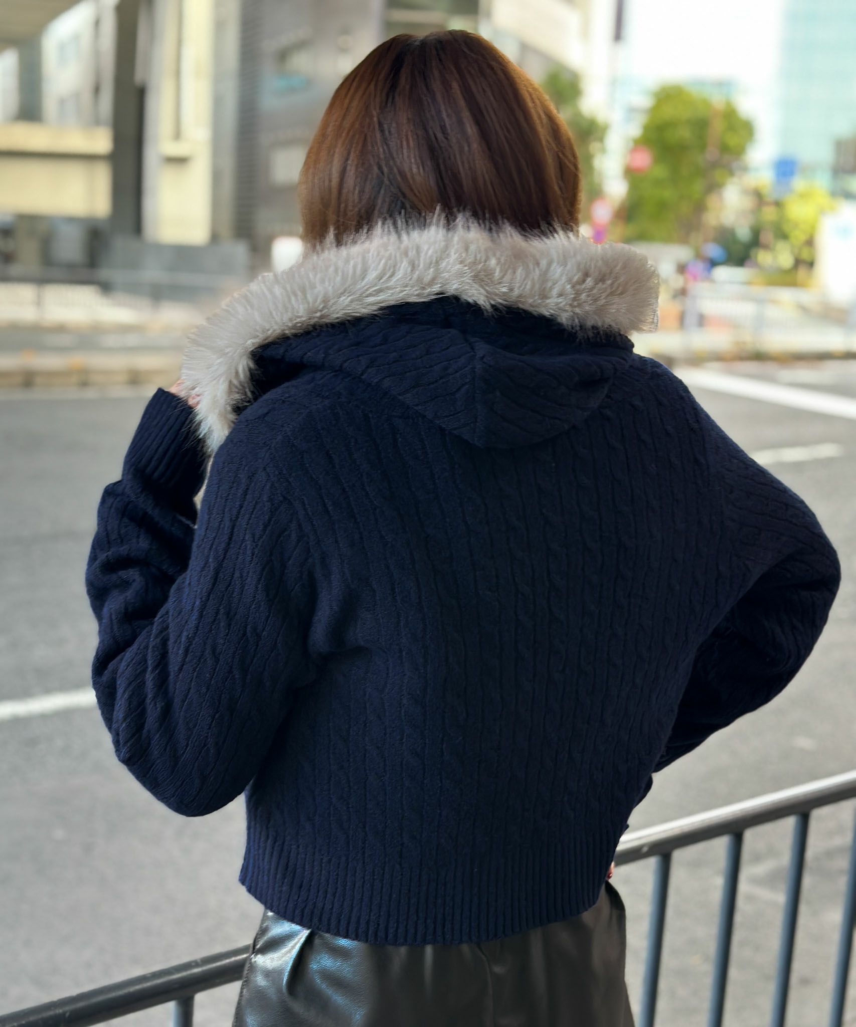 ケーブル編み×ファーフード》ハーフZIPニットプルオーバー／秋冬