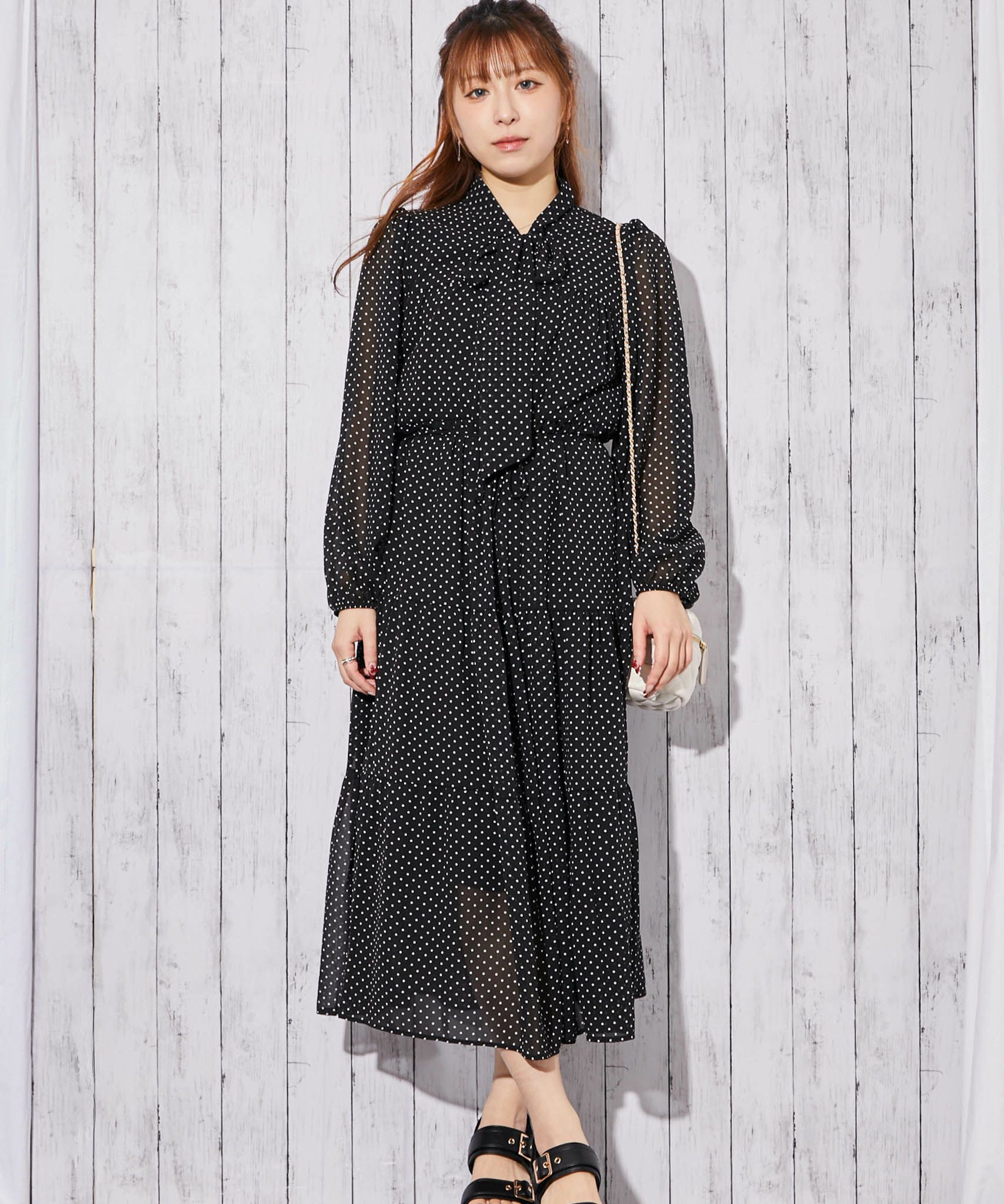 ドット柄×ボウタイ》ティアードマキシワンピース／春秋／全2色 | GORGE