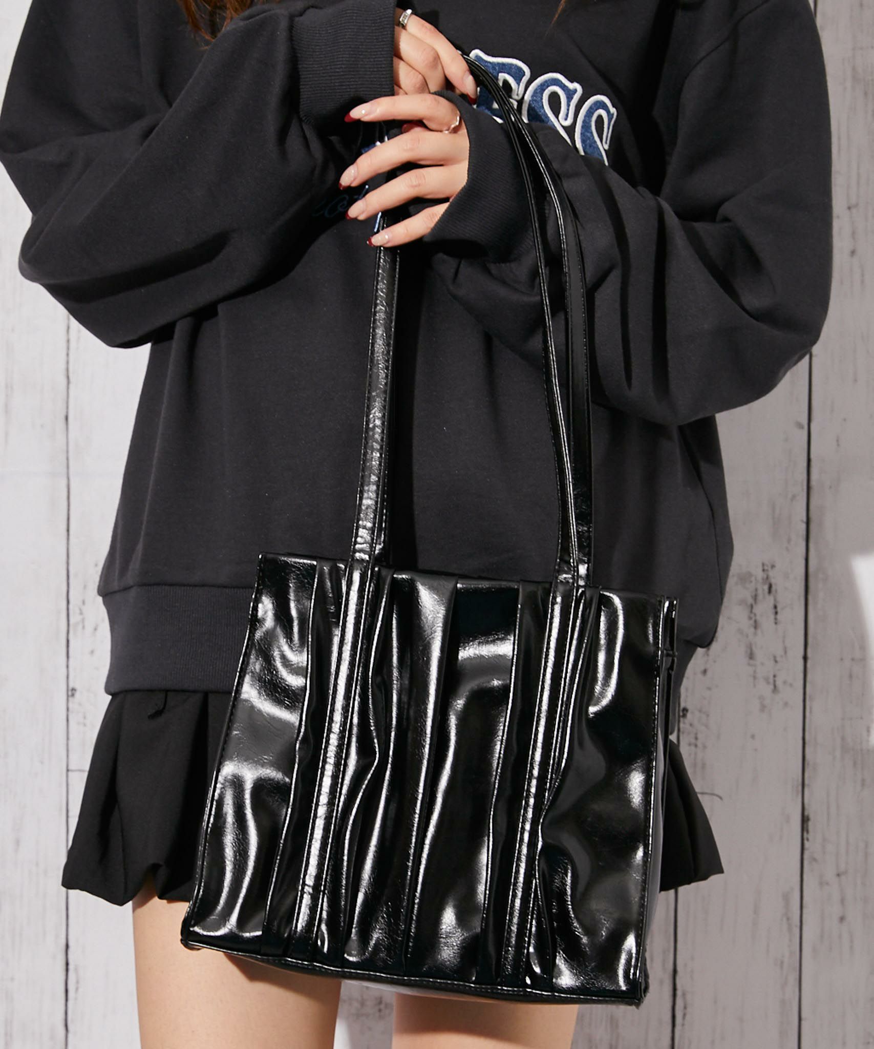 フェイクレザー スタッズ》トートバッグ／カジュアル×キレイめ／オール